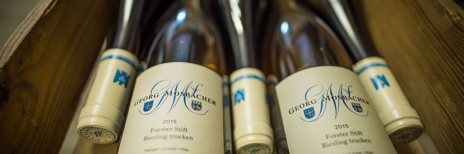 Rieslingwein in Kiste